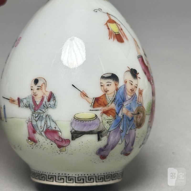 民国 粉彩婴戏图胆式瓶 - 图6